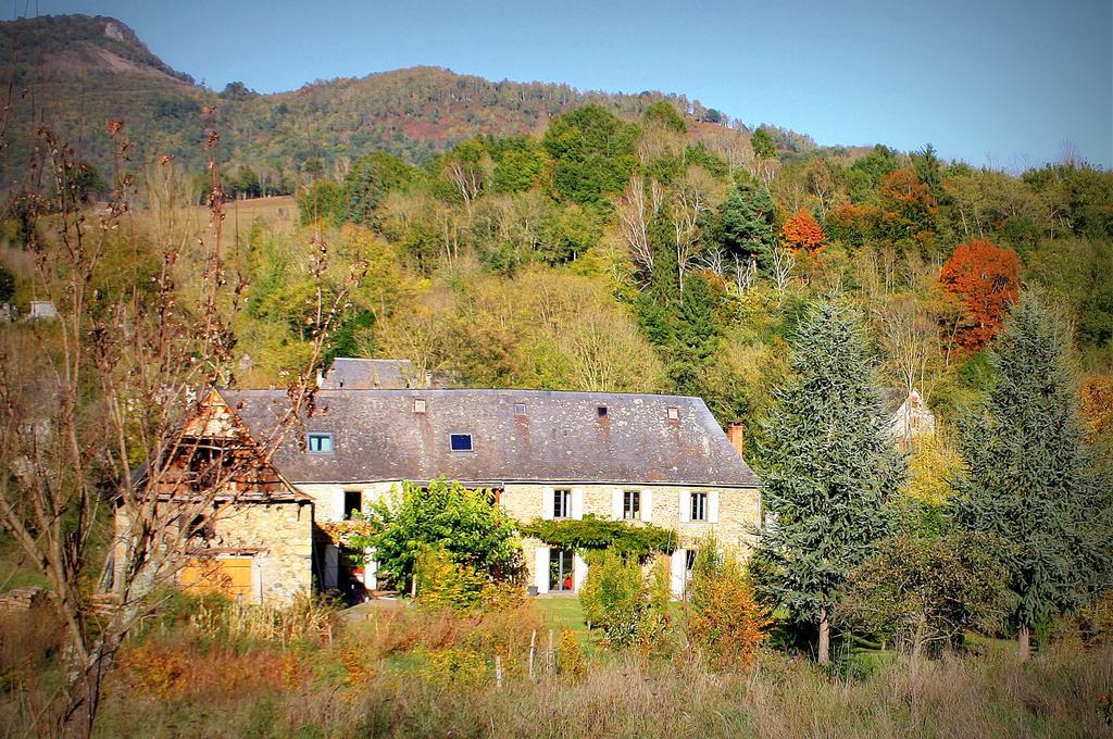 Bed In Bellongue Bed and Breakfast Aucazein Exteriör bild